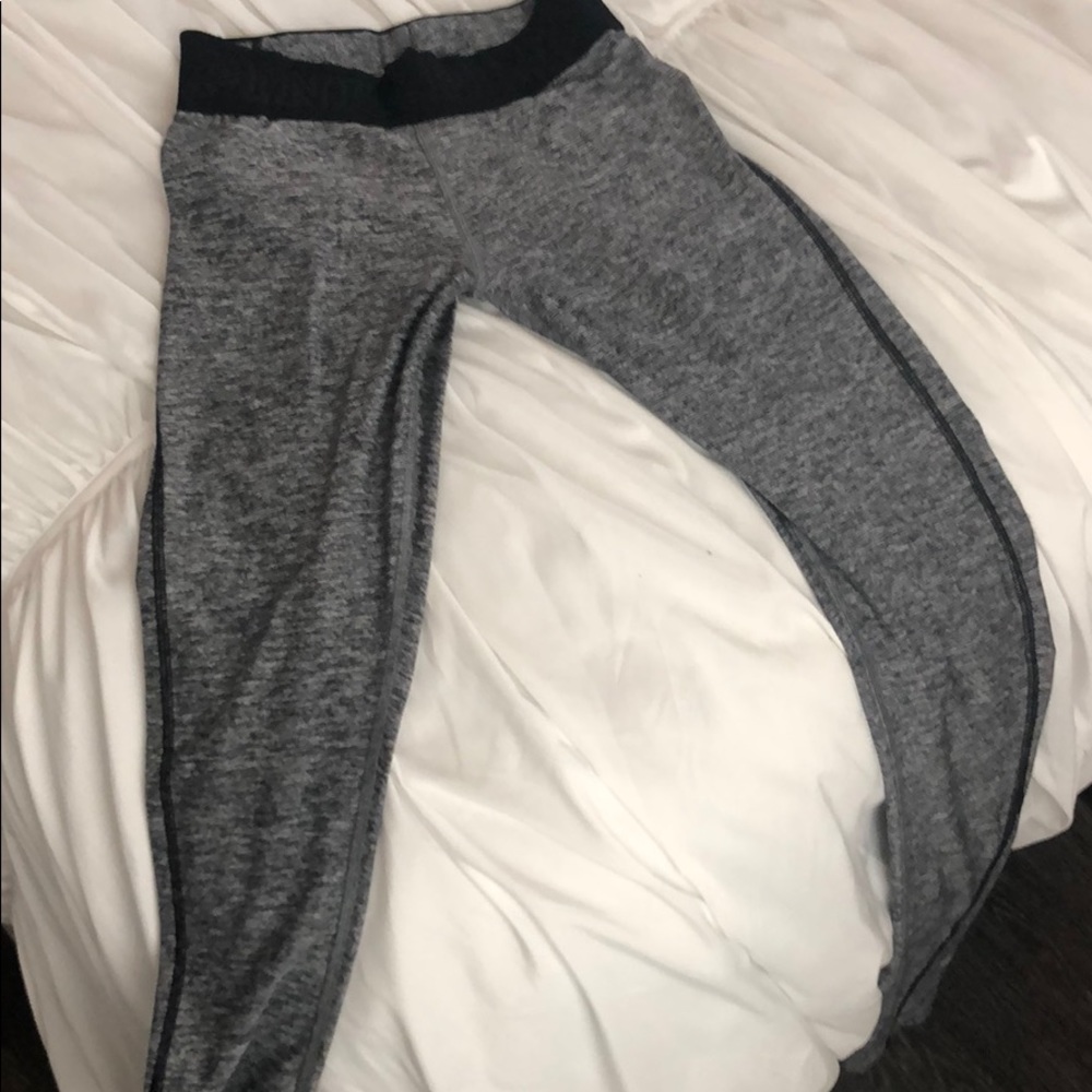 Victoria Secret - Pink Ultimate leggings